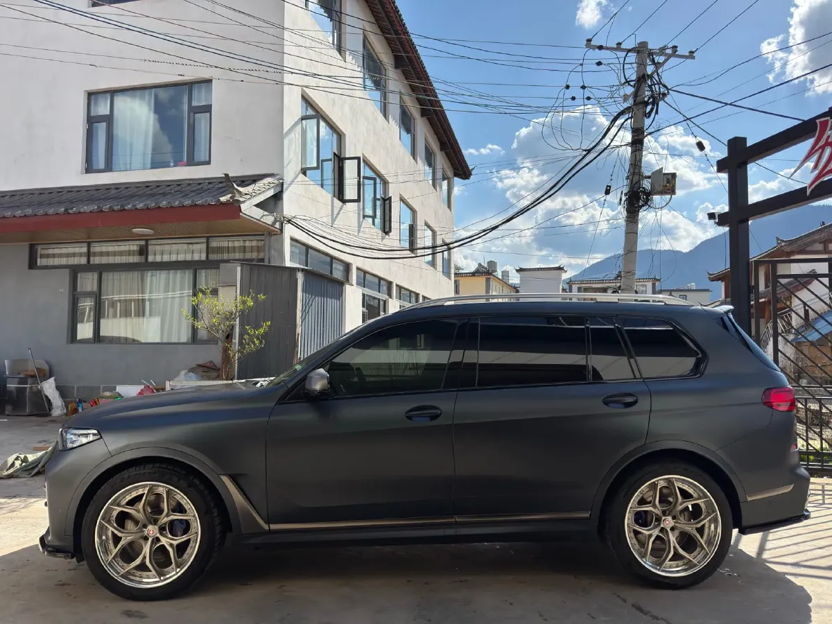 2020 BMW X7 4.4T 530HP V8 8AT,autocango,china used car exporter,china ev exporter,chinese used car exporter,chinese used ev exporter