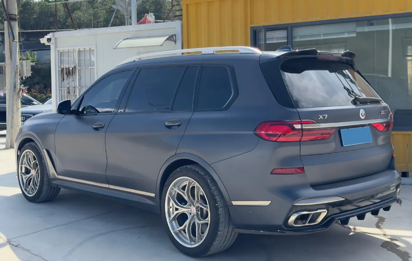 2020 BMW X7 4.4T 530HP V8 8AT,autocango,china used car exporter,china ev exporter,chinese used car exporter,chinese used ev exporter