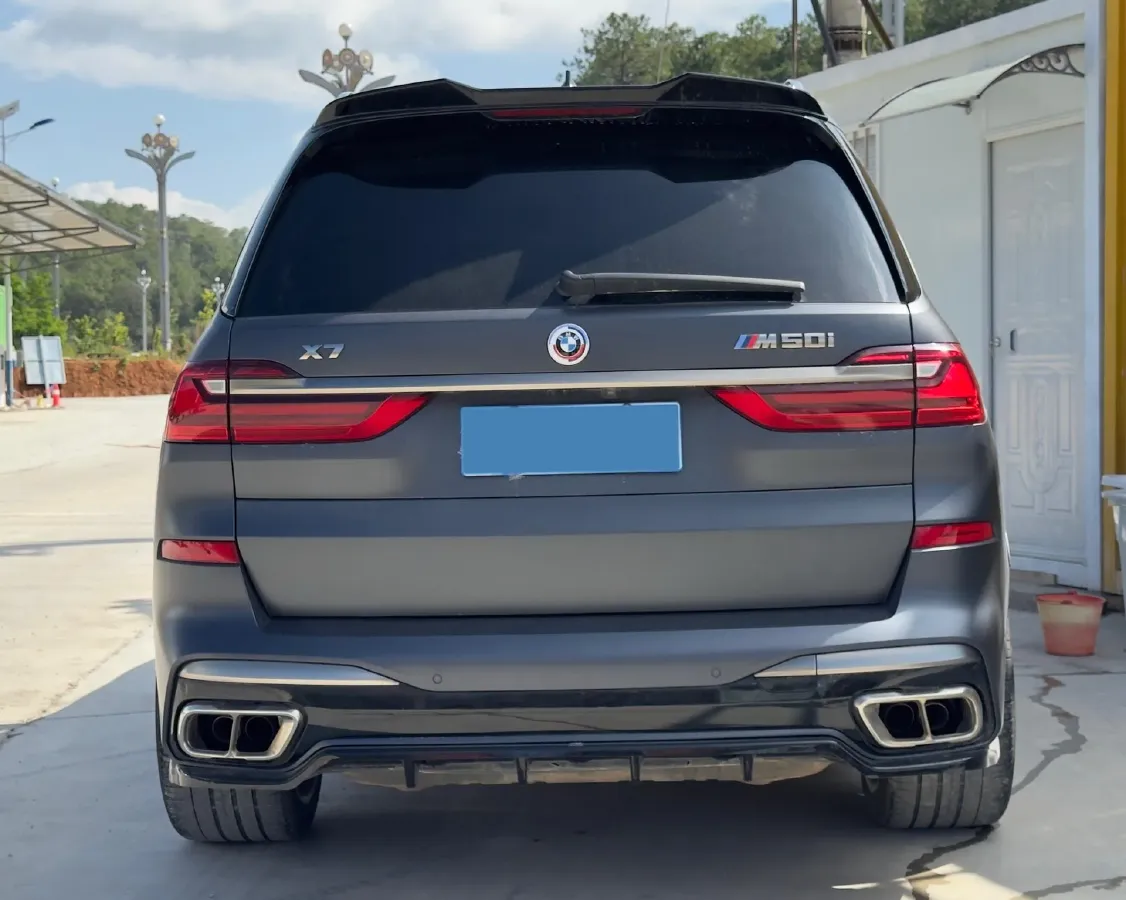 2020 BMW X7 4.4T 530HP V8 8AT,autocango,china used car exporter,china ev exporter,chinese used car exporter,chinese used ev exporter