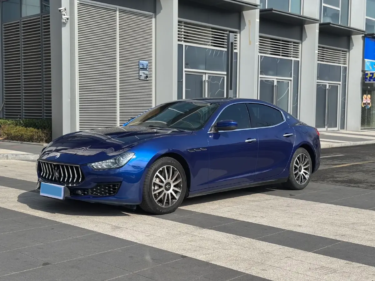 2018 Maserati Ghibli 3.0T 350HP V6 8AT