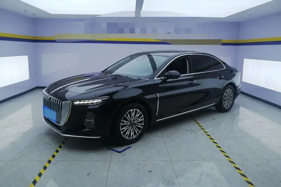 2023 HongQi H5 2.0T 224HP L4 8AT