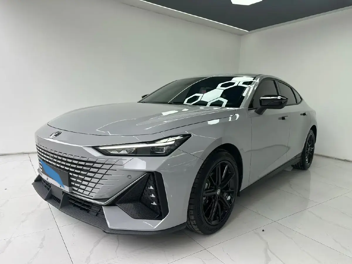 2024 ChangAn UNI-V 1.5T 188HP L4 7DCT