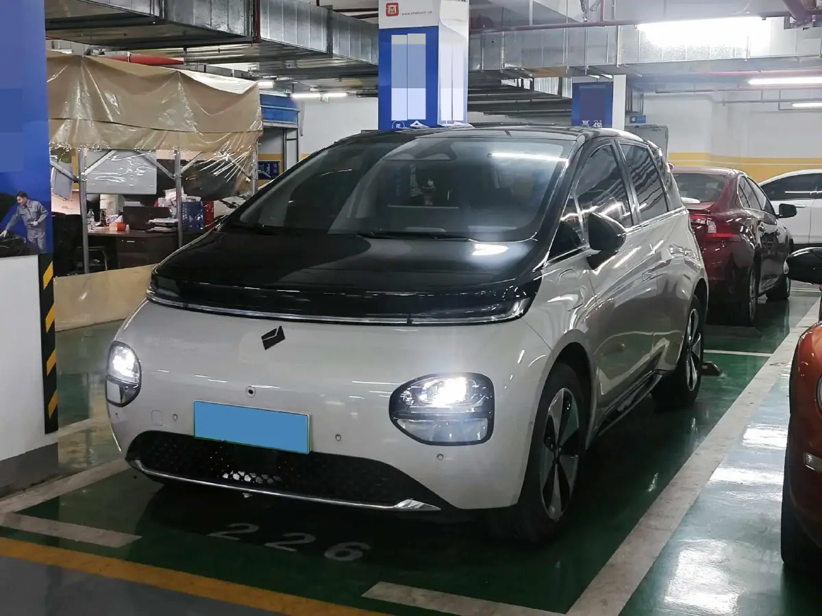 2023 BaoJun Cloud BEV 50.6KWH