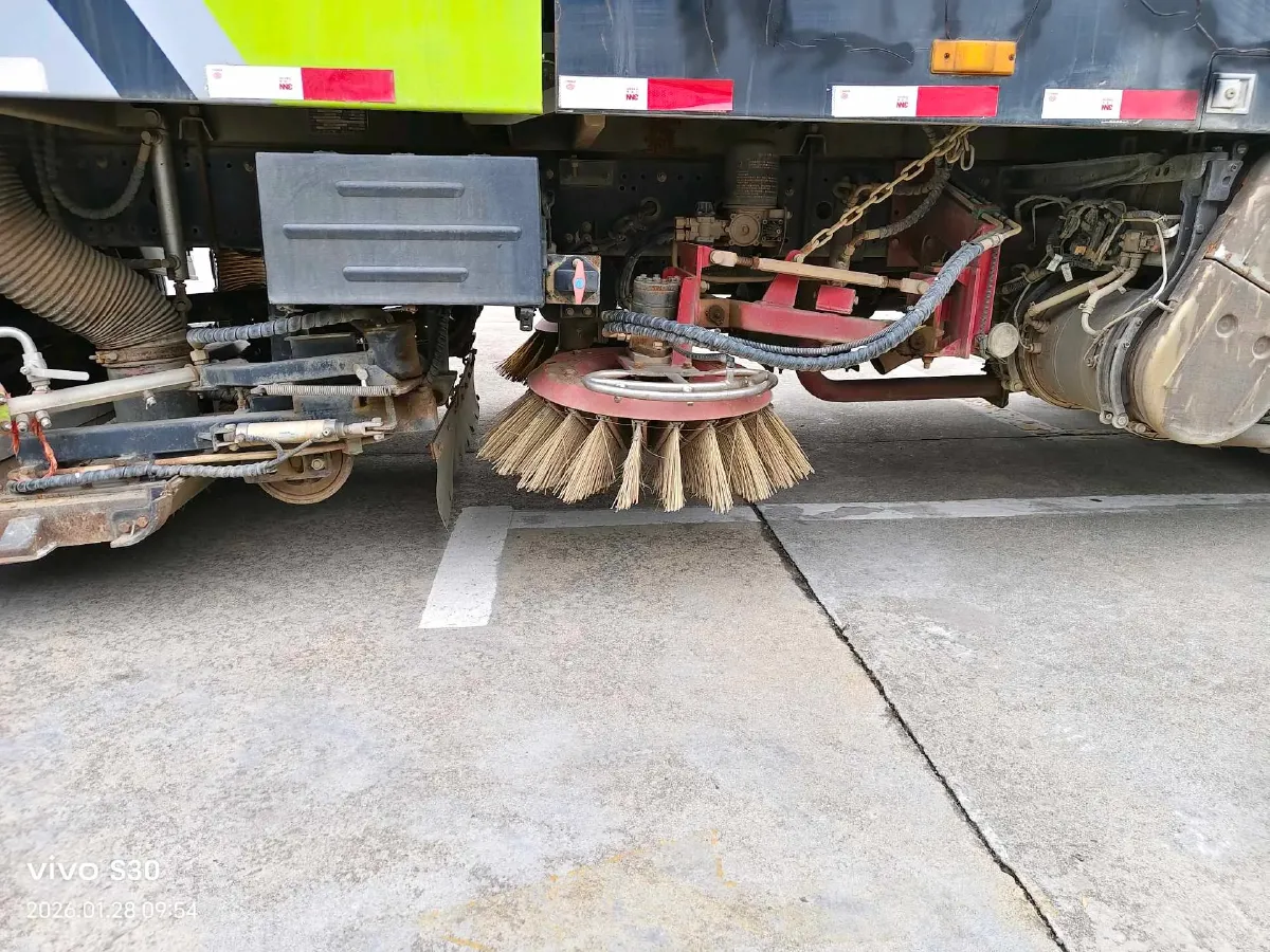 2018 DongFeng Aeolus AX4 1.6L 124HP L4 5MT,autocango,china used car exporter,china ev exporter,chinese used car exporter,chinese used ev exporter