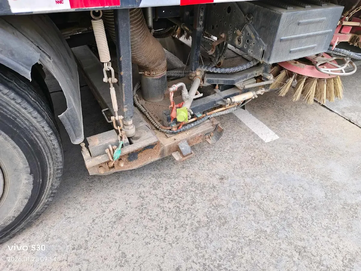 2018 DongFeng Aeolus AX4 1.6L 124HP L4 5MT,autocango,china used car exporter,china ev exporter,chinese used car exporter,chinese used ev exporter