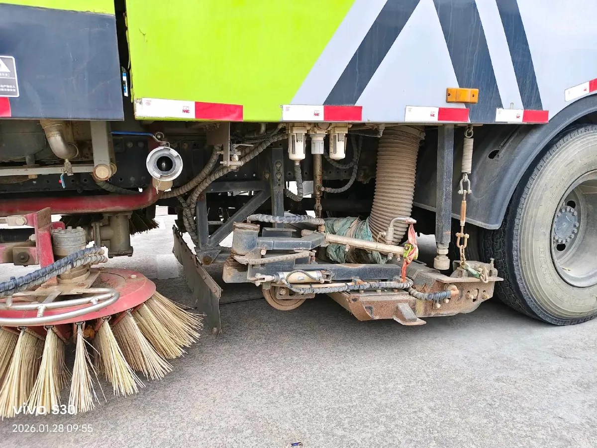 2018 DongFeng Aeolus AX4 1.6L 124HP L4 5MT,autocango,china used car exporter,china ev exporter,chinese used car exporter,chinese used ev exporter