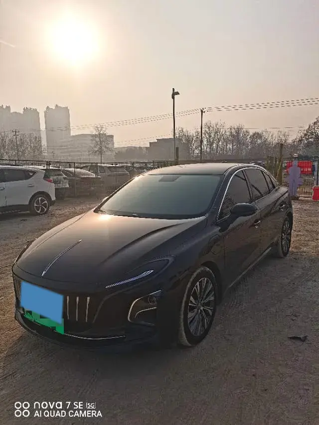 2023 HongQi E-QM5 BEV 82KWH