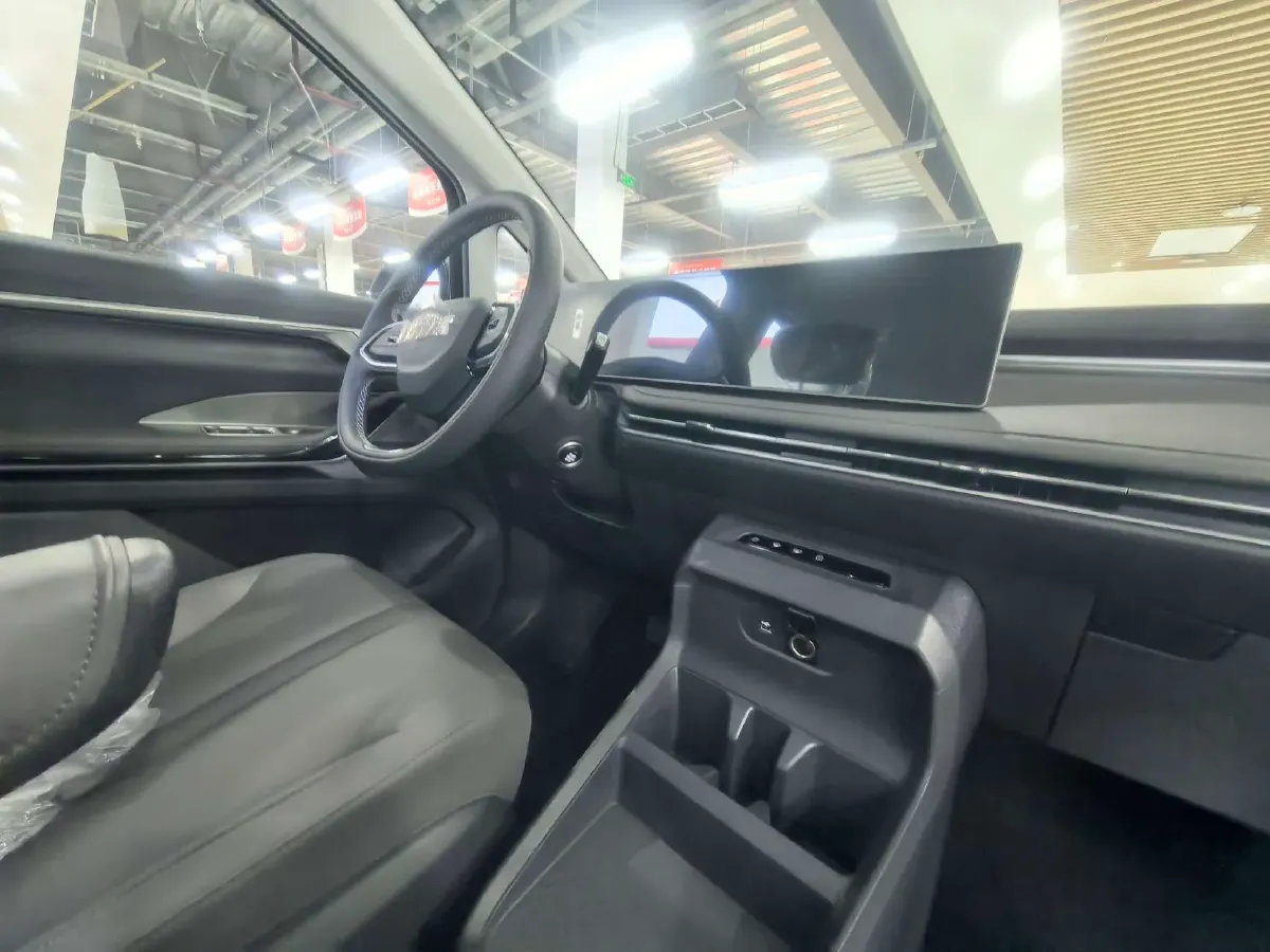 2024 MAXUS DaJia 7 1.5T 150HP L4 1DHT PHEV 24.7KWH,autocango,china used car exporter,china ev exporter,chinese used car exporter,chinese used ev exporter