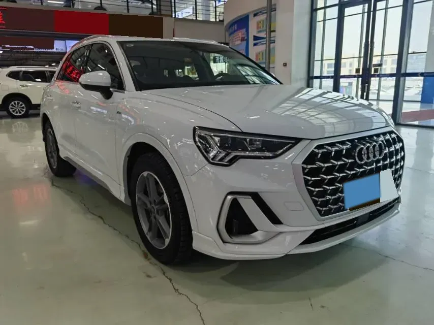 2024 Audi Q3 1.5T 160HP L4 7DCT,autocango,china used car exporter,china ev exporter,chinese used car exporter,chinese used ev exporter