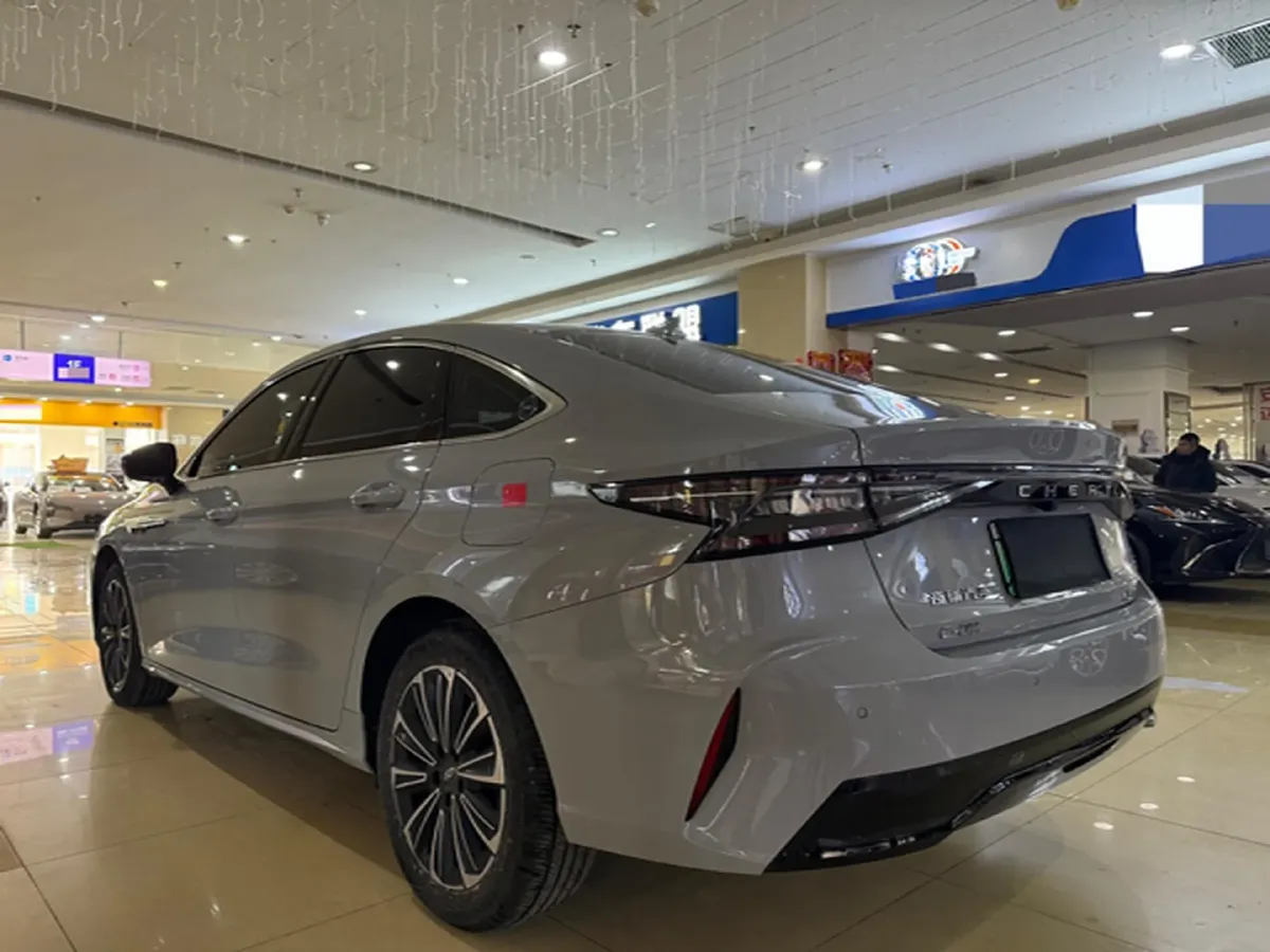 2024 Fulwin FulwinA8 1.5T 156HP L4 1DHT PHEV 18.3KWH,autocango,china used car exporter,china ev exporter,chinese used car exporter,chinese used ev exporter