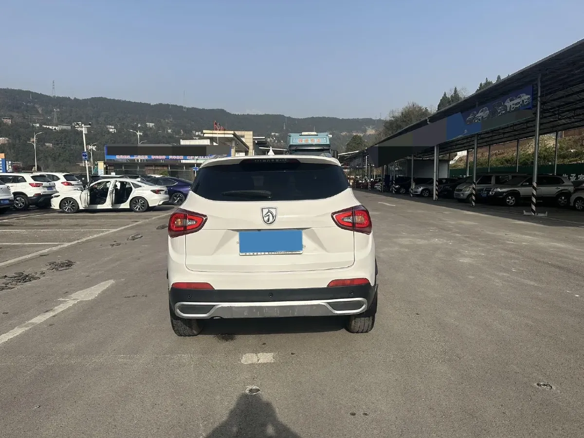 2017 BaoJun 510 1.5L 112HP L4 6MT,autocango,china used car exporter,china ev exporter,chinese used car exporter,chinese used ev exporter