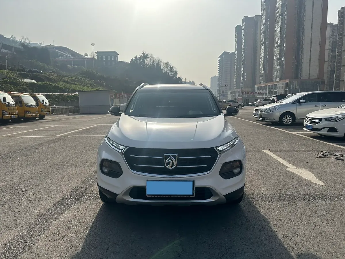 2017 BaoJun 510 1.5L 112HP L4 6MT,autocango,china used car exporter,china ev exporter,chinese used car exporter,chinese used ev exporter