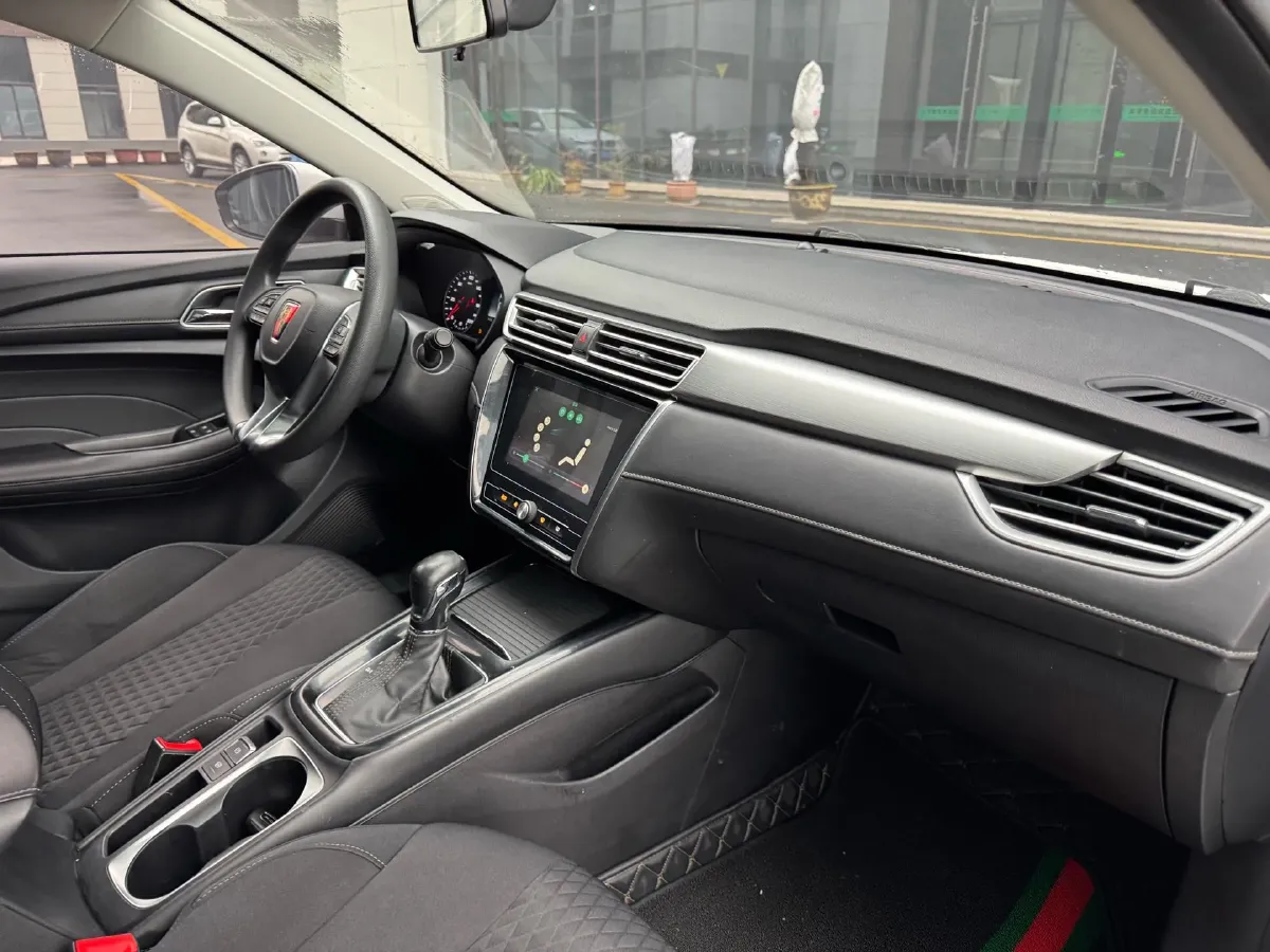 2019 Roewe i5 1.5L 120HP L4 CVT,autocango,china used car exporter,china ev exporter,chinese used car exporter,chinese used ev exporter