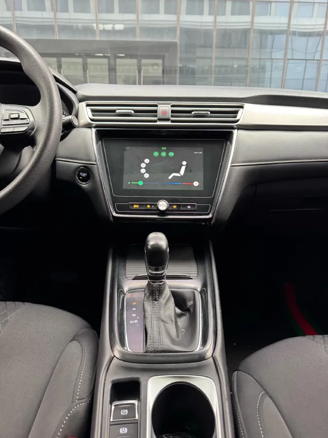 2019 Roewe i5 1.5L 120HP L4 CVT,autocango,china used car exporter,china ev exporter,chinese used car exporter,chinese used ev exporter