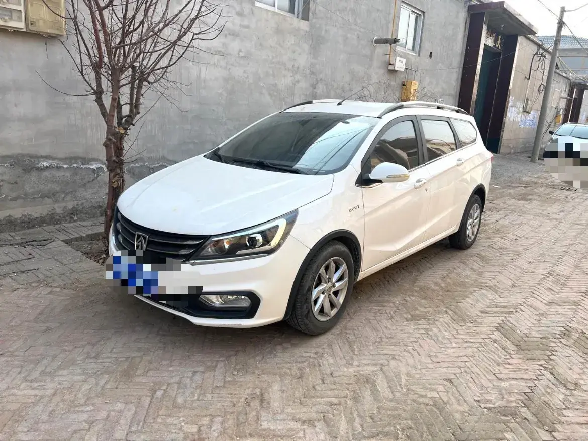 2017 BaoJun 310W 1.5L 112HP L4 6MT