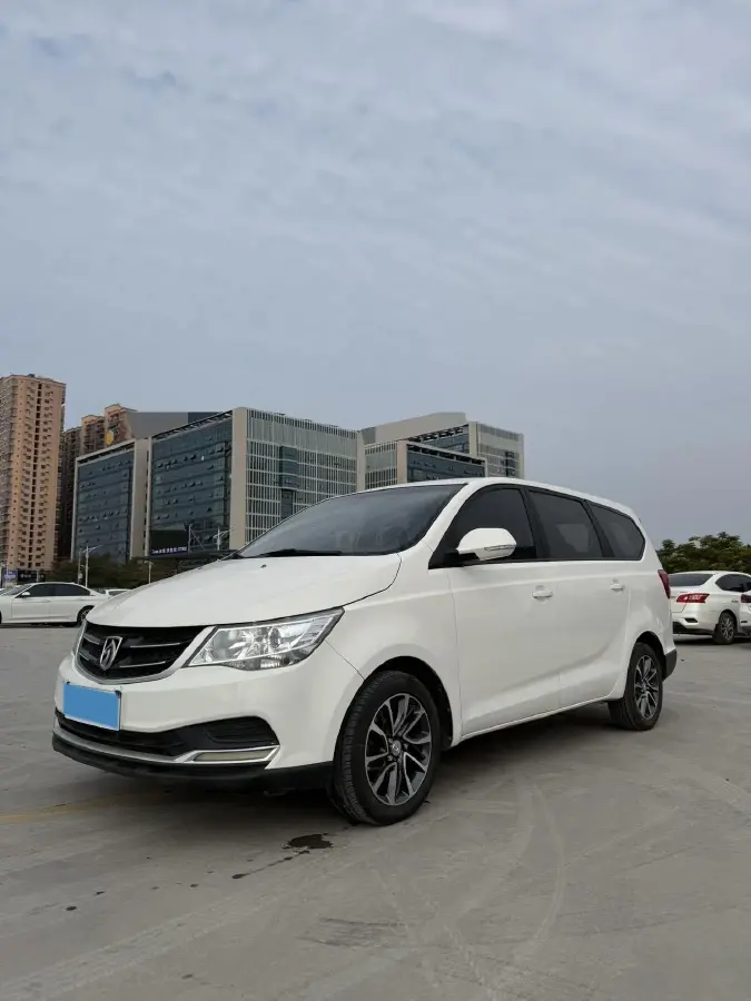 2019 BaoJun 730 1.5L 105HP L4 6MT