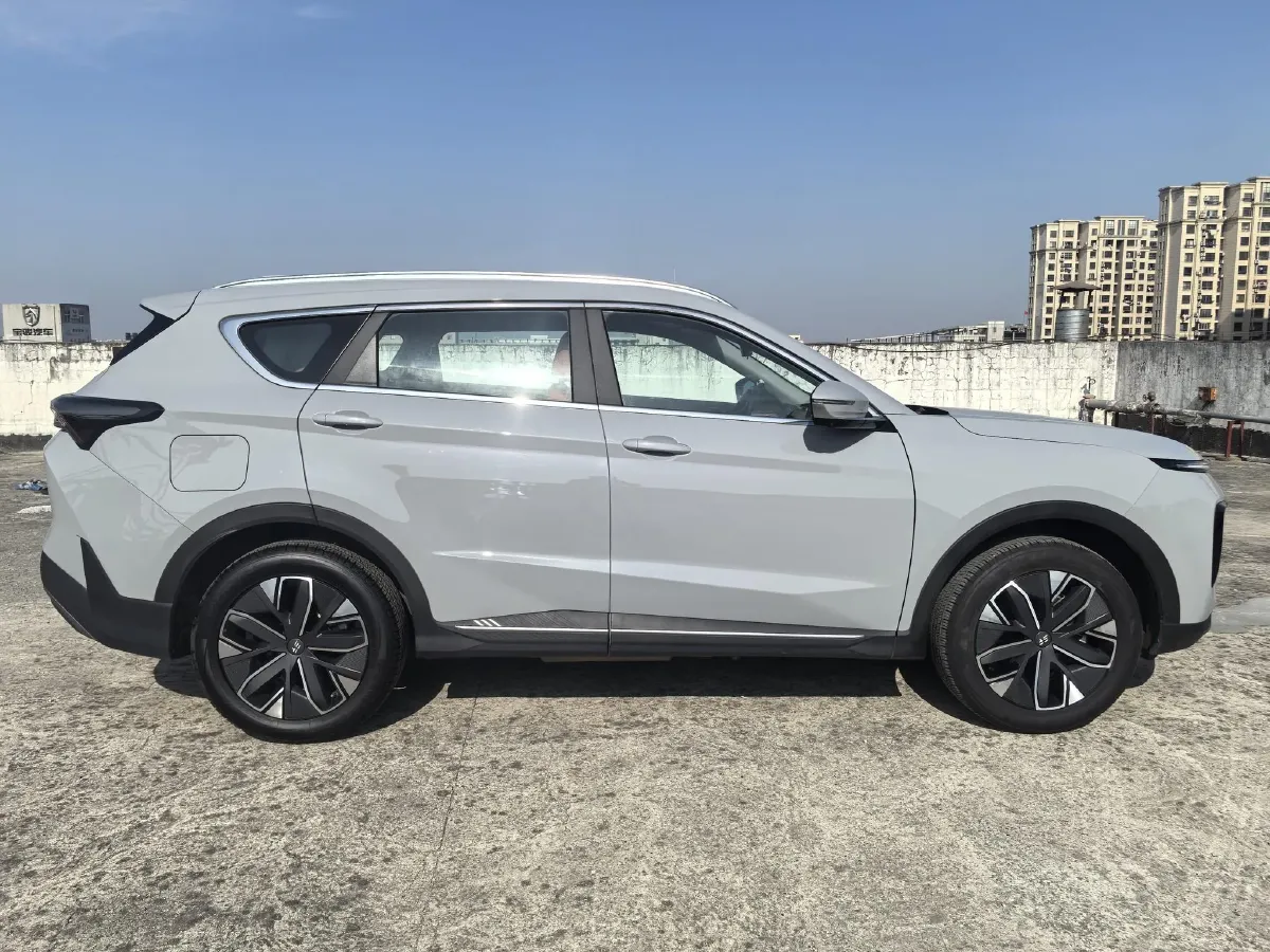 2024 Chery Tiggo8L 2.0T 254HP L4 8AT,autocango,china used car exporter,china ev exporter,chinese used car exporter,chinese used ev exporter