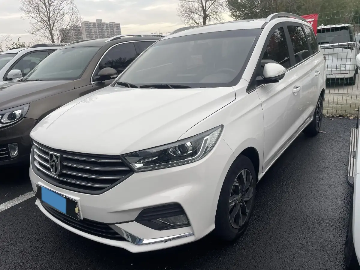 2016 BaoJun 630 1.5L 112HP L4 5MT