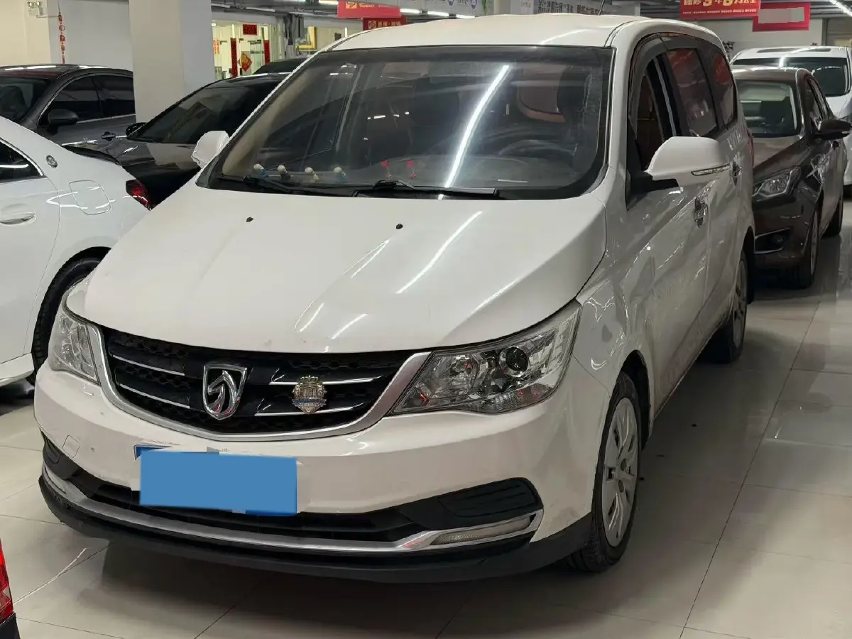 2016 BaoJun 730 1.5L 112HP L4 5MT