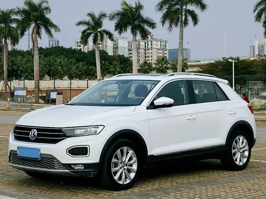 2020 Volkswagen T-Roc 1.4T 150HP L4 7DCT