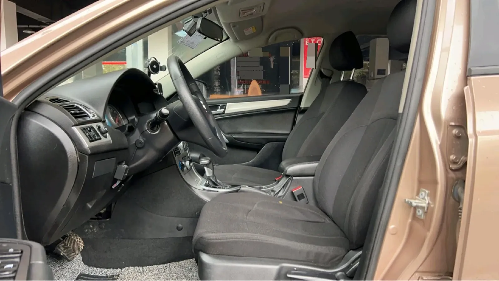 2017 Brilliance Auto H530 1.6L 118HP L4 5AT,autocango,china used car exporter,china ev exporter,chinese used car exporter,chinese used ev exporter