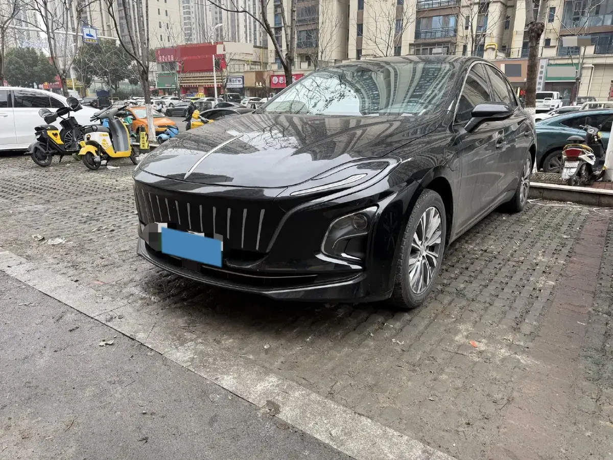 2022 HongQi E-QM5 BEV 54KWH