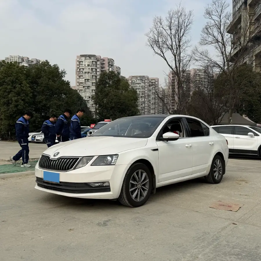 2020 Skoda Octavia 1.5L 113HP L4 6AT