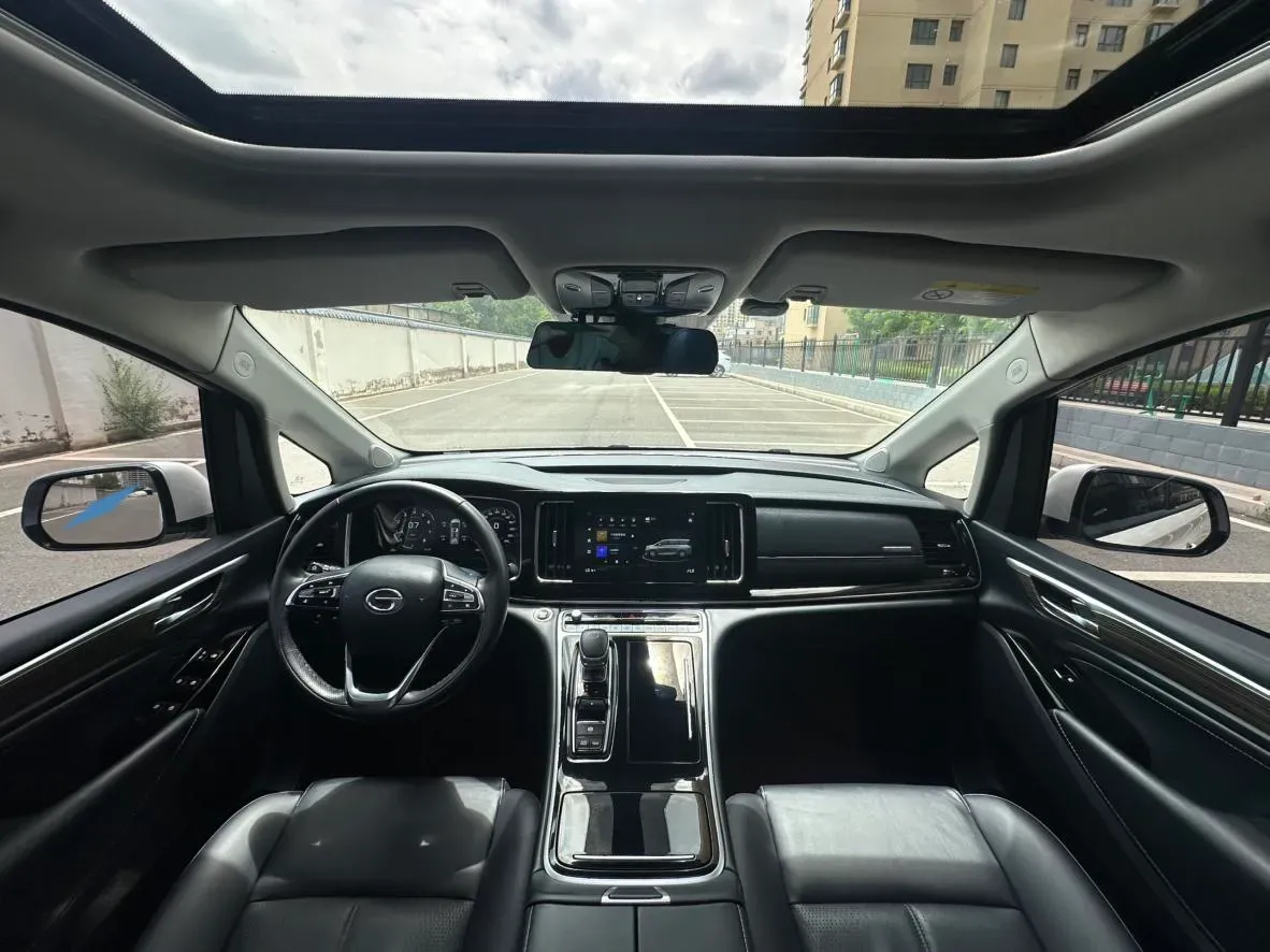 2021 GAC Trumpchi M8 2.0T 252HP L4 8AT,autocango,china used car exporter,china ev exporter,chinese used car exporter,chinese used ev exporter