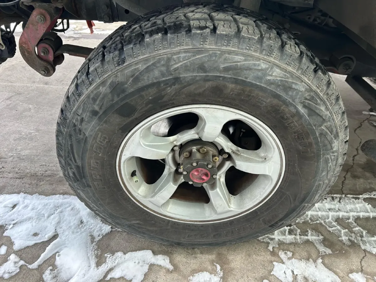 2016 BAW 212 2.0L 102HP L4 5MT,autocango,china used car exporter,china ev exporter,chinese used car exporter,chinese used ev exporter