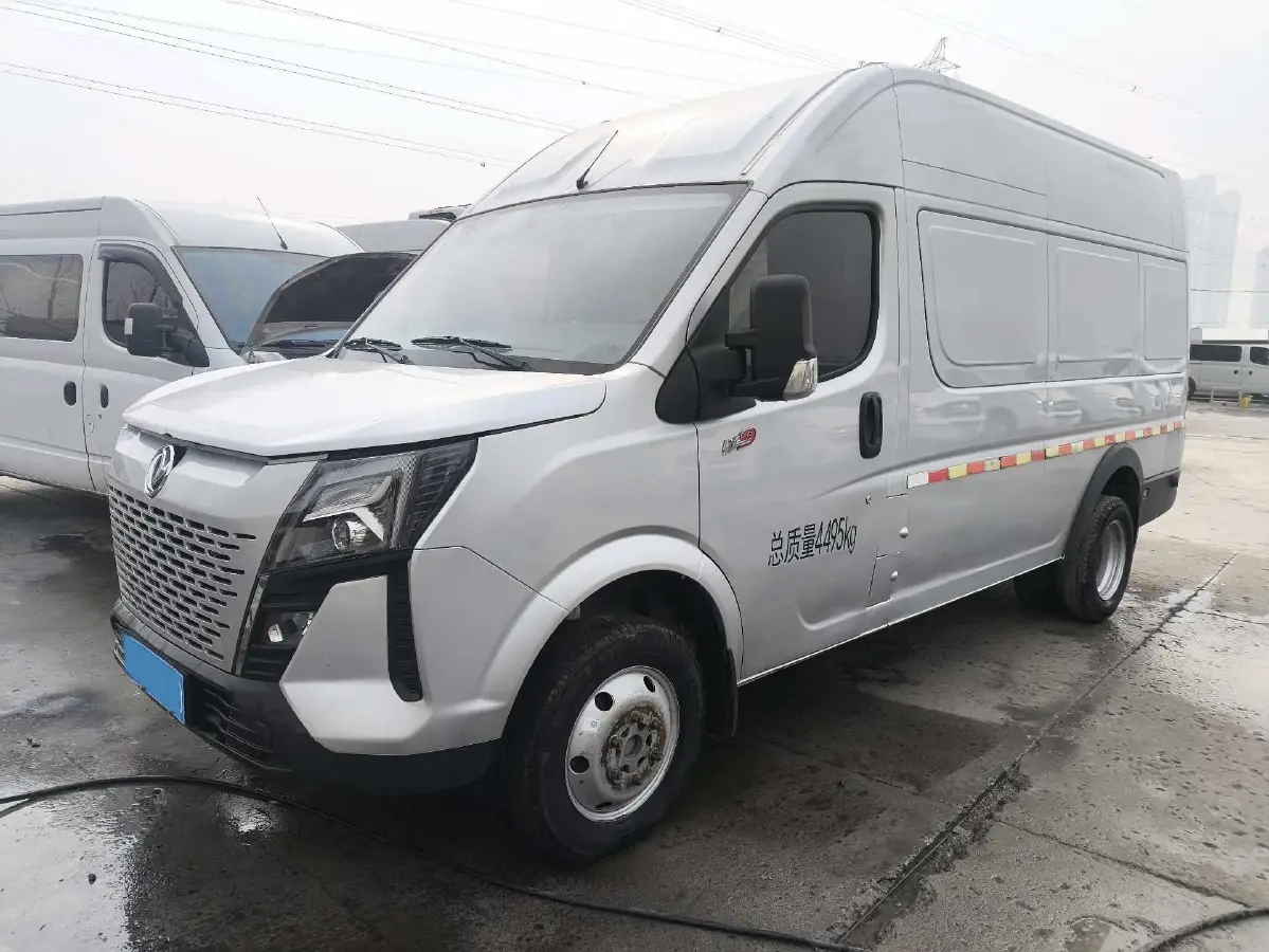 2023 Ford Transit 2.0T 220HP L4 5MT