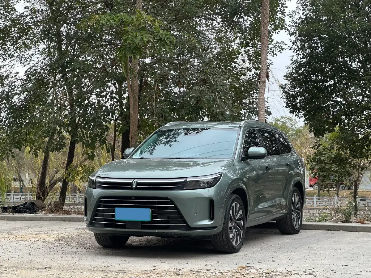 2022 Infiniti Q50L 2.0T 211HP L4 7AT