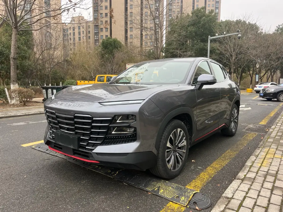 2023 Jetour DASHING 1.5T 156HP L4 6DCT