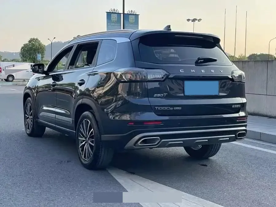 2022 Chery Tiggo 8 Plus 1.6T 197HP L4 7DCT,autocango,china used car exporter,china ev exporter,chinese used car exporter,chinese used ev exporter