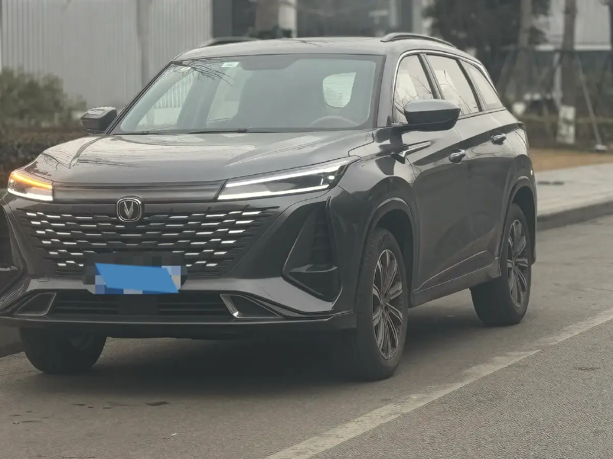 2024 ChangAn CS75 Plus 1.5T 188HP L4 8AT