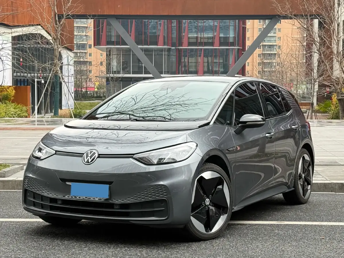 2023 Volkswagen ID.3 BEV 52.8KWH