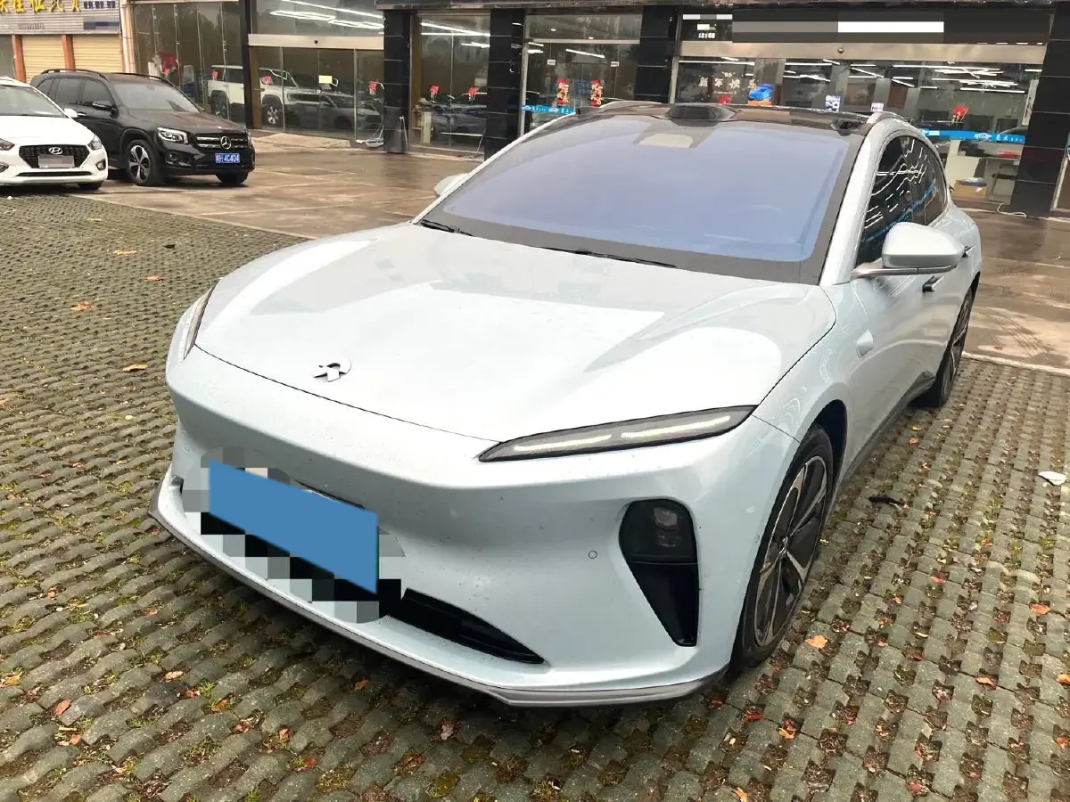 2023 NIO ET5T BEV 75KWH
