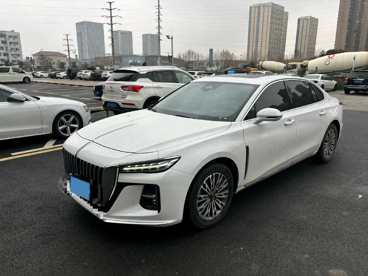 2023 HongQi H5 2.0T 224HP L4 8AT
