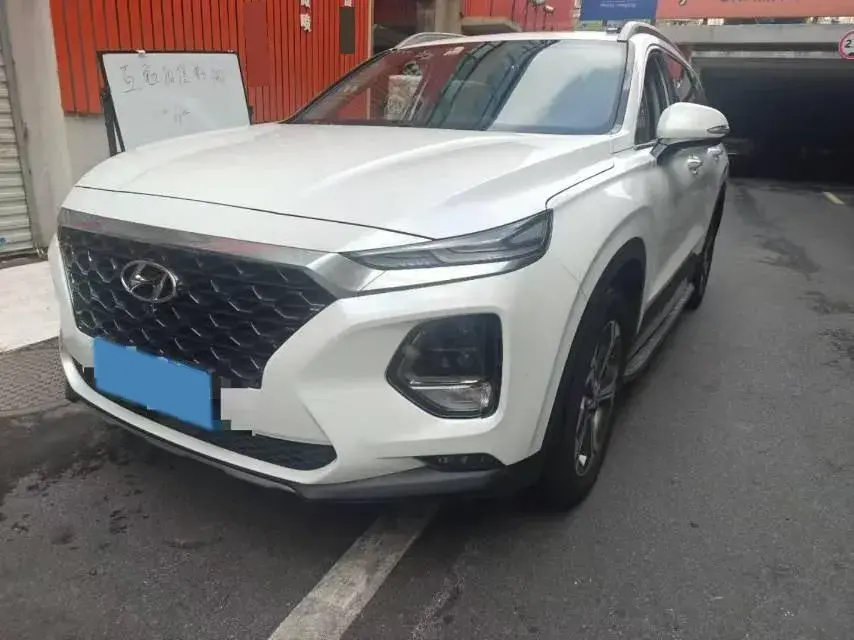 2019 Hyundai Santafe 2.0T 240HP L4 8AT