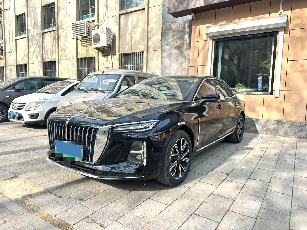 2025 HongQi H5 1.5T 150HP L4 1DHT PHEV