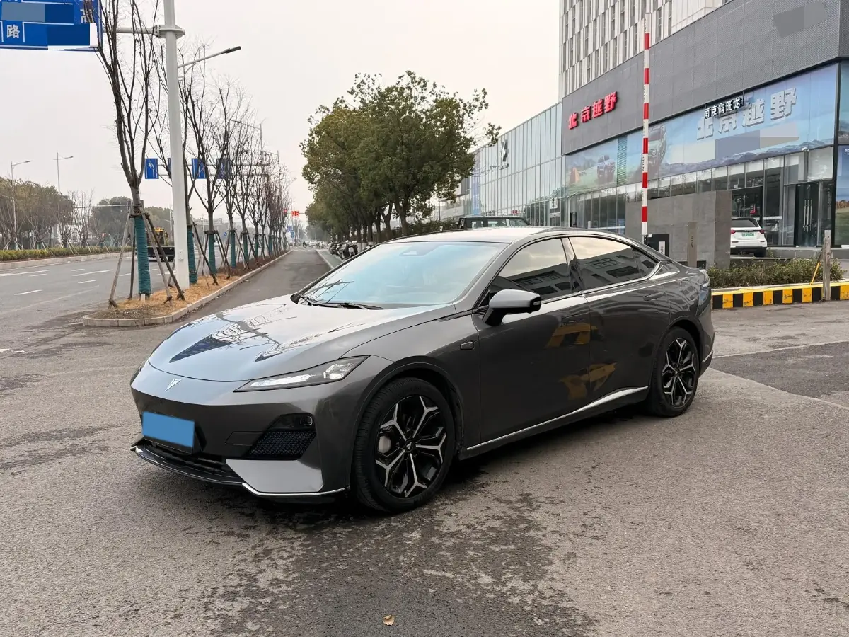 2025 Deepal SL03 1.5L 95HP L4 REEV 18.99KWH