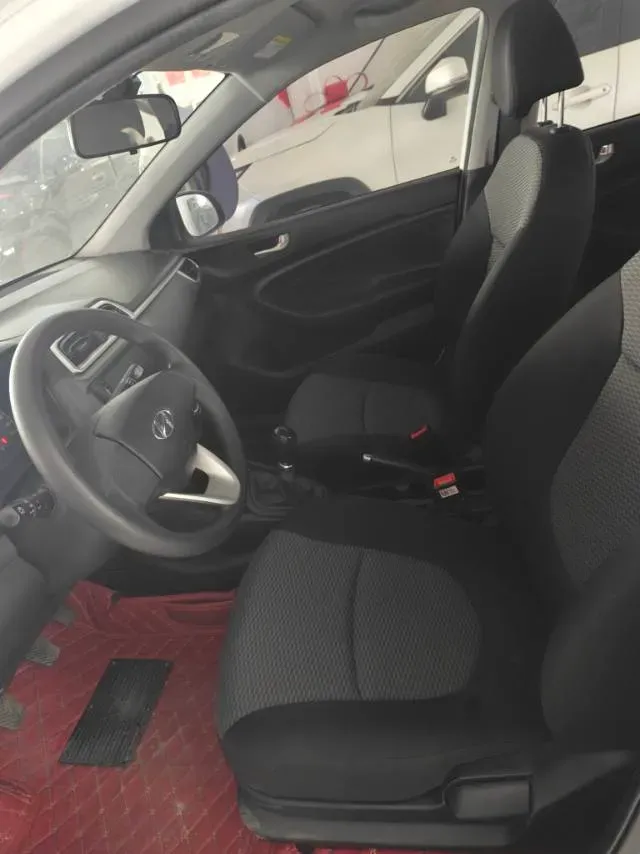 2017 Hyundai Reina 1.4L 95HP L4 5MT,autocango,china used car exporter,china ev exporter,chinese used car exporter,chinese used ev exporter