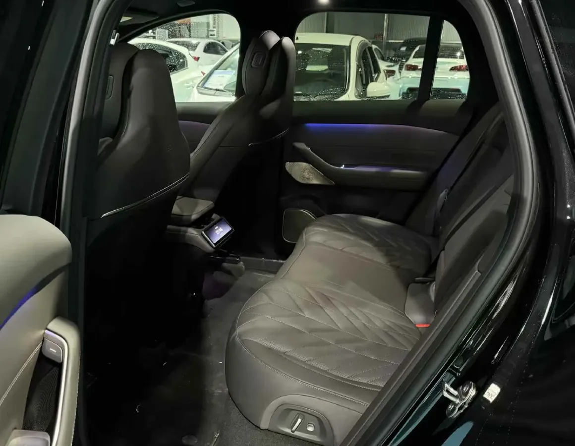 2025 Ford TransitT8 2.3T 174HP L4 8AT,autocango,china used car exporter,china ev exporter,chinese used car exporter,chinese used ev exporter