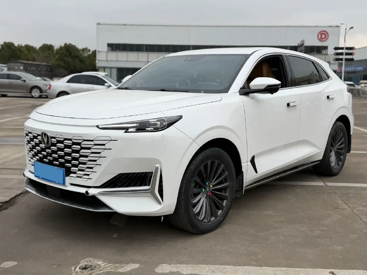 2021 ChangAn UNI-K 2.0T 233HP L4 8AT