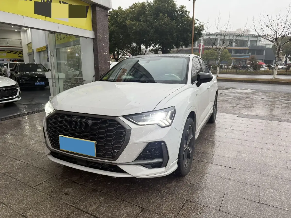 2024 Audi Q3 Sportback 2.0T 186HP L4 7DCT