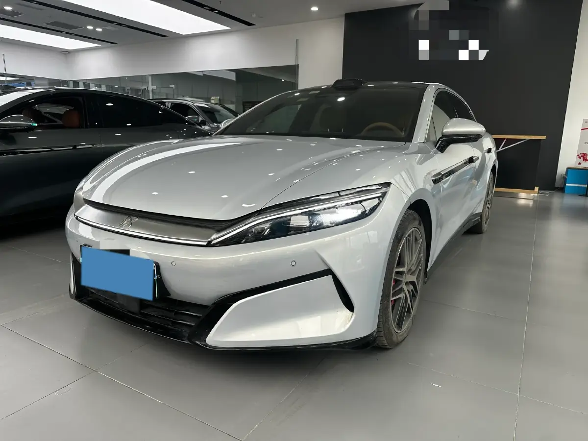 2025 BYD HanL BEV