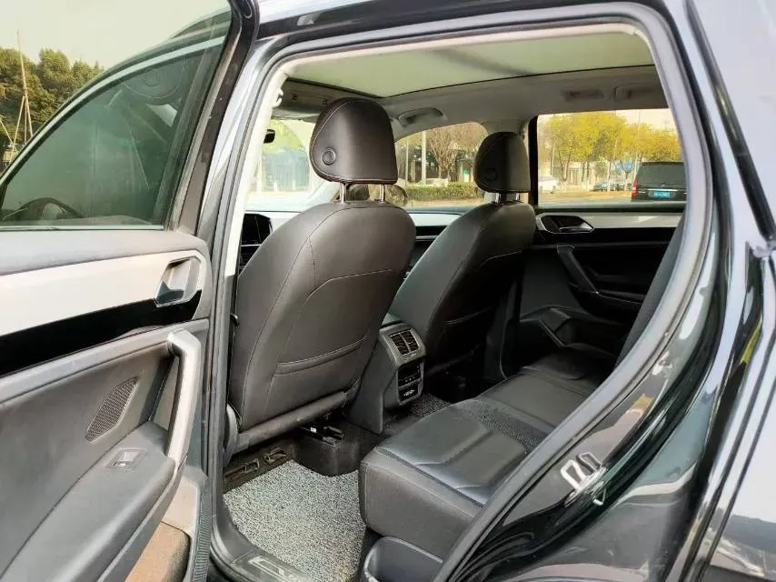 2020 Volkswagen Tayron 2.0T 186HP L4 7DCT,autocango,china used car exporter,china ev exporter,chinese used car exporter,chinese used ev exporter