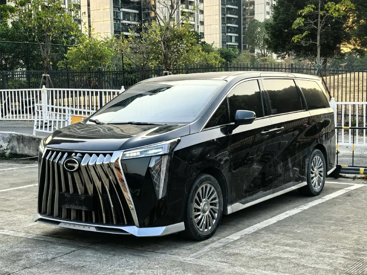 2023 GAC Trumpchi M8 2.0T 252HP L4 8AT