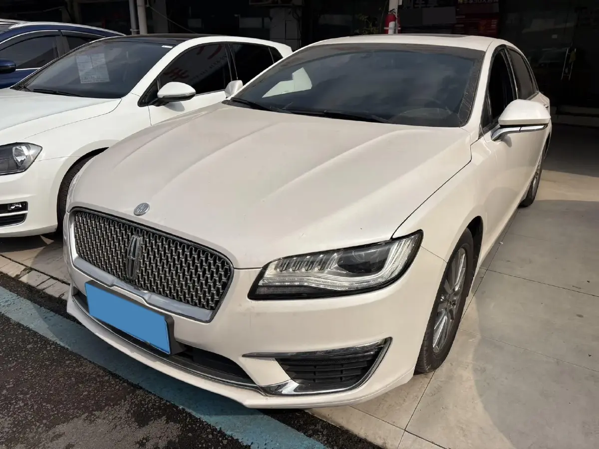 2018 Lincoln MKZ 2.0T 203HP L4 6AT