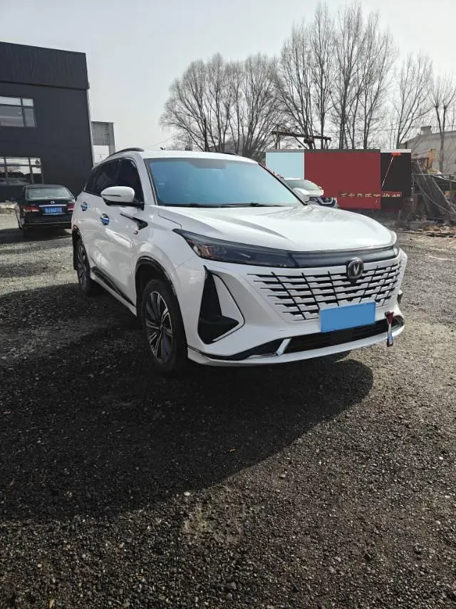 2024 ChangAn CS75 Plus 1.5T 188HP L4 8AT,autocango,china used car exporter,china ev exporter,chinese used car exporter,chinese used ev exporter
