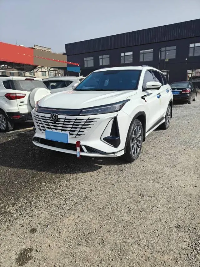 2024 ChangAn CS75 Plus 1.5T 188HP L4 8AT,autocango,china used car exporter,china ev exporter,chinese used car exporter,chinese used ev exporter